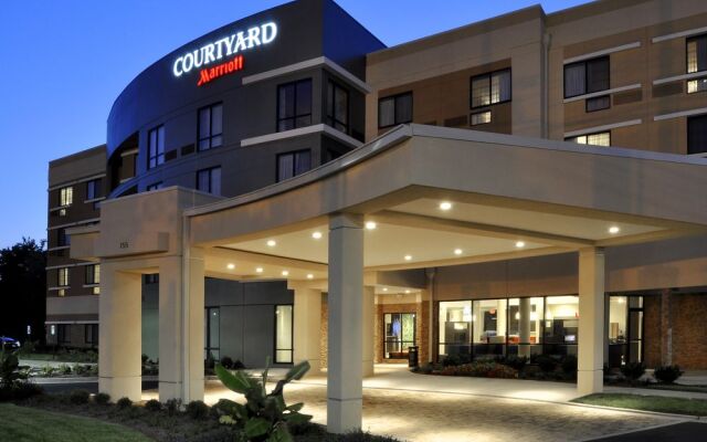 Courtyard Clarksville