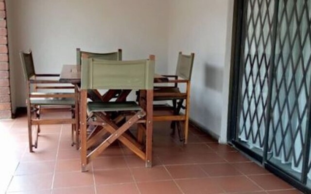 3 Bedrooms Exclusive House in Northmead