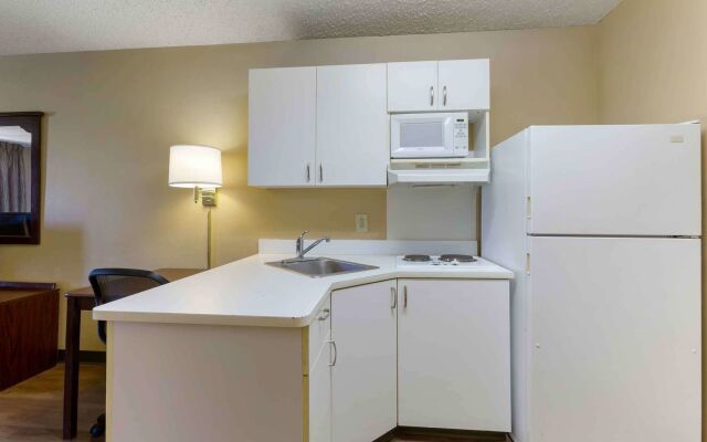 Extended Stay America Select Suites Phoenix Scottsdale North