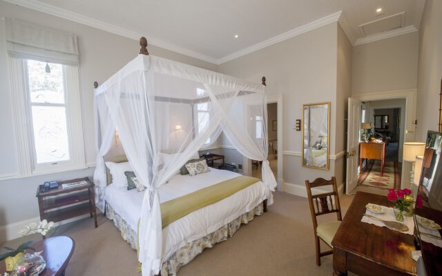 Hacklewood Hill Country House