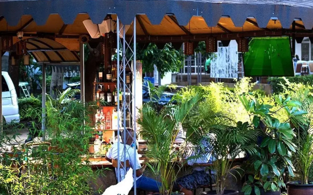 Coyote Haven Bridge Hotel