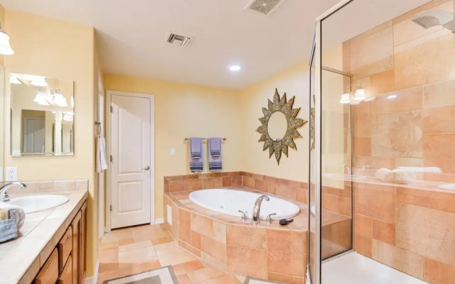 Riverfront Bullhead City Condo Near Casinos!
