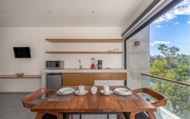 Great Located Spacious Loft W/amazing Rooftop Pool