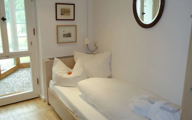 Seehotel am Neuklostersee