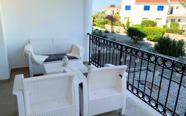 Family-friendly Apartment Just Steps Away From the Sea