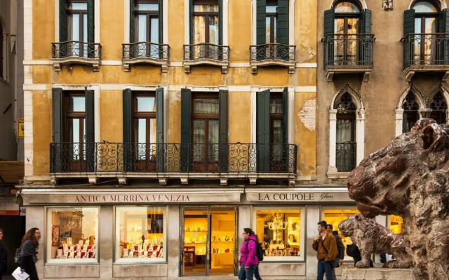 Relais Piazza San Marco
