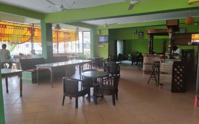 Titanic Hotel - Kilifi