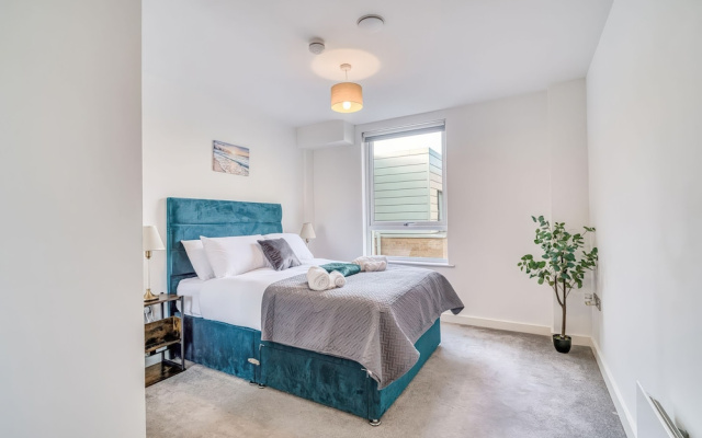 Apartment 422