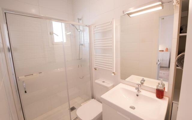 M (Aca11) Estudio 4 Pax