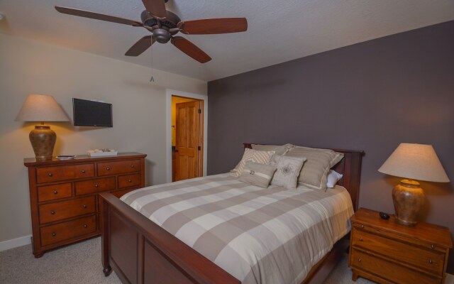 Barley Moon Retreat 5 Bedroom House