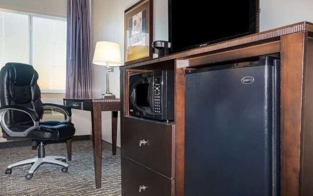 La Quinta Inn & Suites by Wyndham Kyle - Austin South