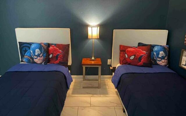 Amazing Champions Gate 7 bedrooms/6 bathrooms!