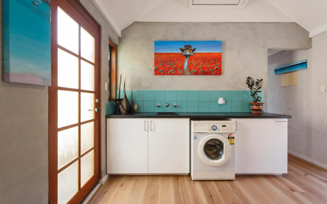 Binks Beach House - South Fremantle