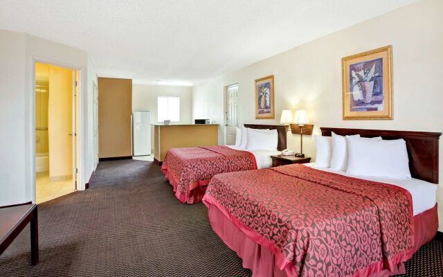 Quality Inn & Suites Orlando East - UCF Area