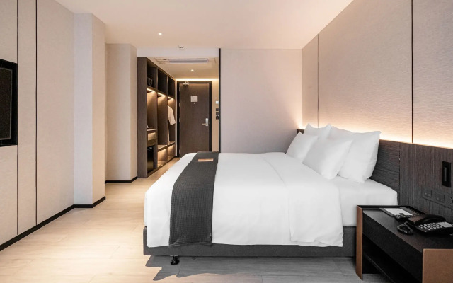 Cascade Hotel Bangkok