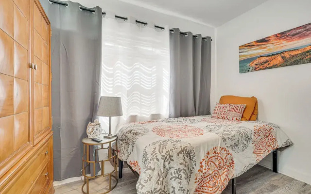 Hollywood Hideaway: Close to Dtwn & Beaches