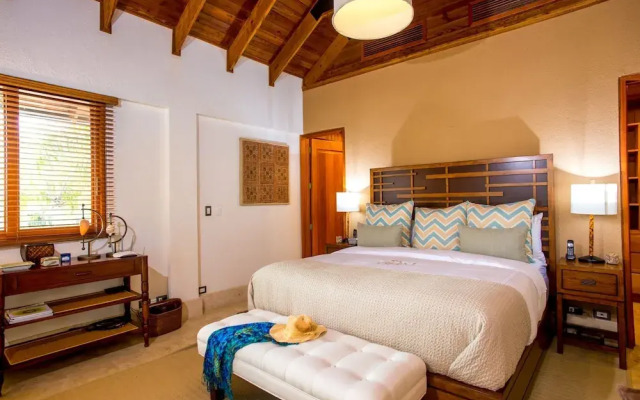 Oceanview Lux Villa - With Eden Roc Club Access