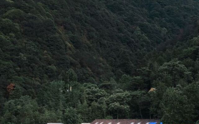 Xishan Shendu Hostel