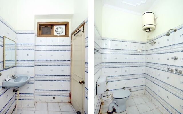 Oyo 41618 Hotel Regency