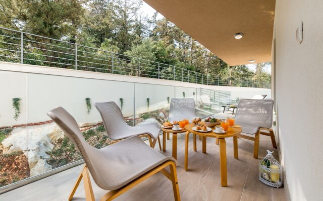 Luxury apartment Hill