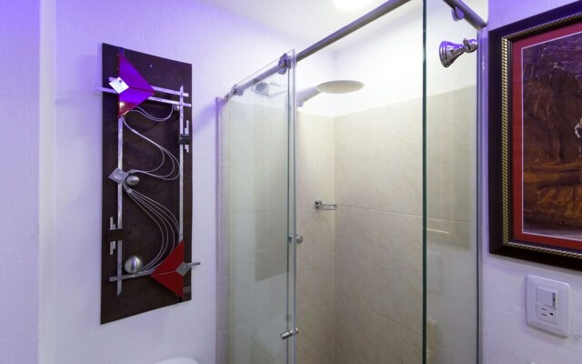 Romantic Suite, San Antonio Cali