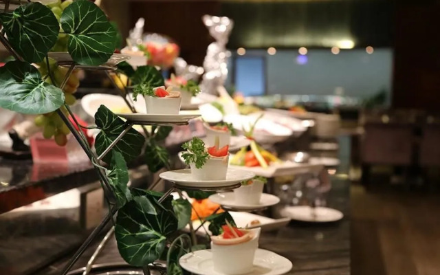 Hongcheng Yuehai Hotel - Qingdao