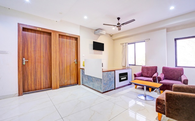 Fabhotel Grand Vista