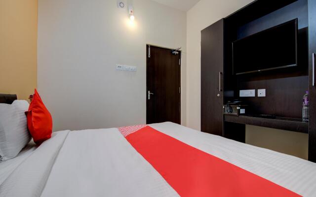 OYO Flagship 24147 Royal Stay