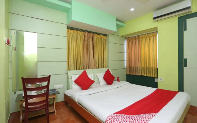 Raj Rajeswari By OYO Rooms