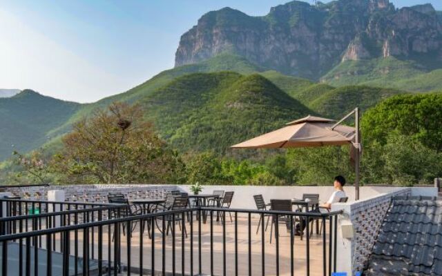Qieman · Huanshan Viewing Life Boutique Hotel (Yuntai Mountain Anshang Service Area Branch)