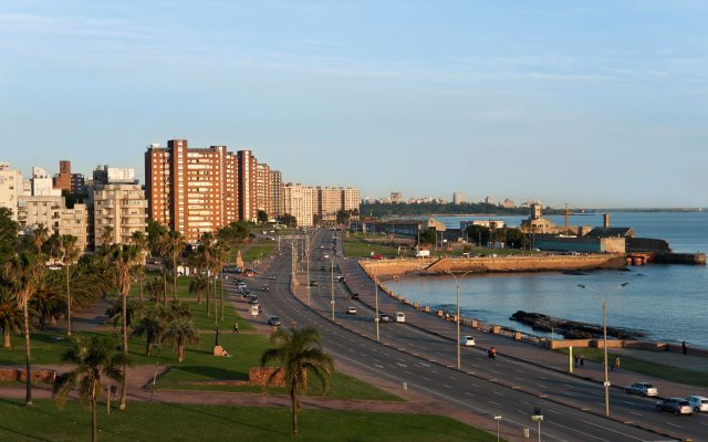 NH Montevideo Columbia