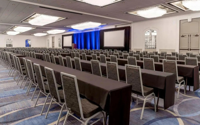 Crowne Plaza Tulsa