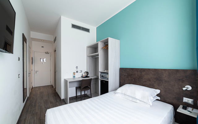 Отель Phi Hotel Milano