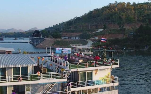 Warintira Houseboat Kanchanaburi