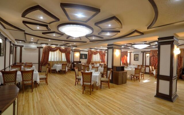 VIARDO Hotel