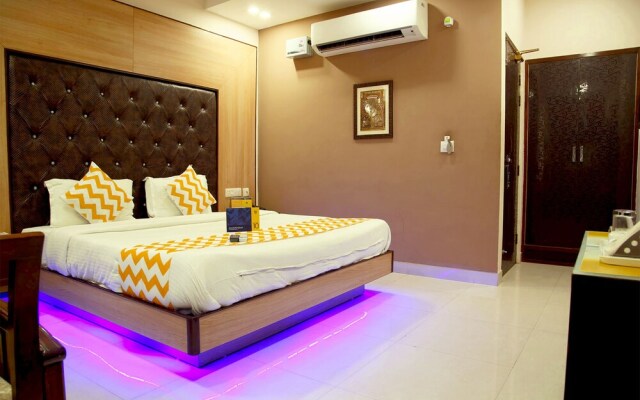 FabHotel Diamond