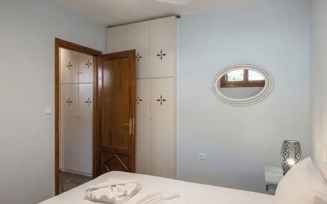 Elena's Traditional DreamHouse