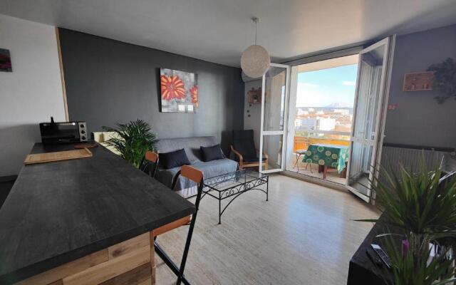 Bel appartement de 42 m2 , 1 chambre , climatisé.