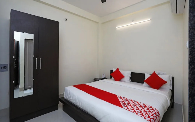 OYO 16708 Sada Shiv Guest House