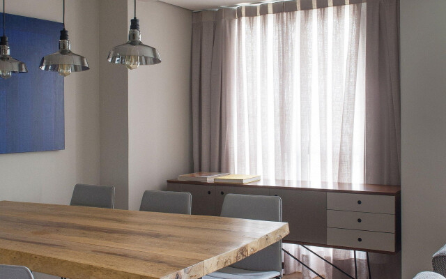 CL1806 Flat com limpeza diária no Itaim Bibi