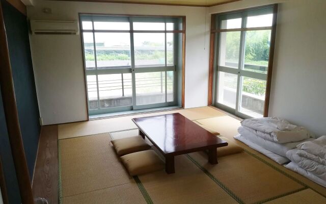 J-Hoppers Lake Biwa Guesthouse - Hostel