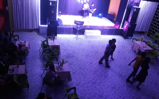 Tre Vang Hotel