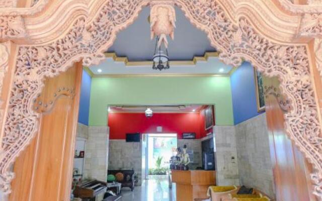778 Guest House Amalia Malang