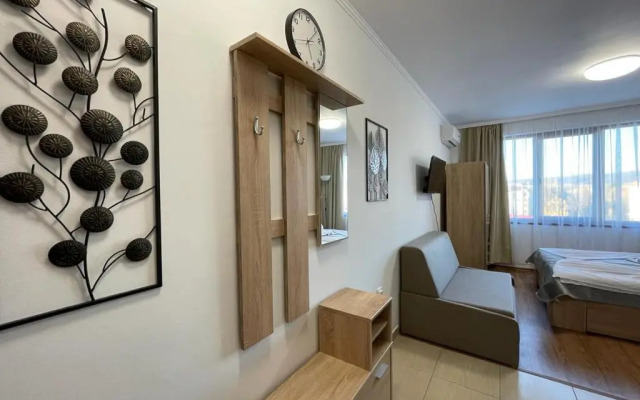 Private Studio Summer Breeze 506