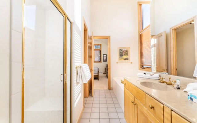 Ironwood #2984: 2 by Summit County Mountain Retreats