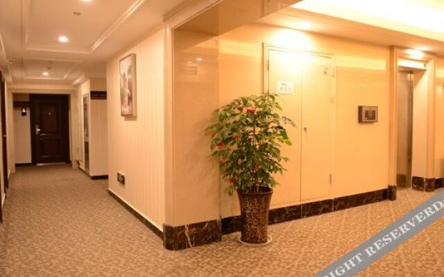 Super 8 Hotel (Ziyang Wanda Plaza)