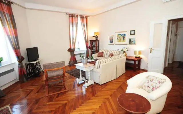 Apartment Art Deco