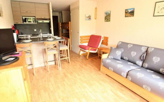 Appartement Serre Chevalier, 1 pièce, 4 personnes - FR-1-330F-106
