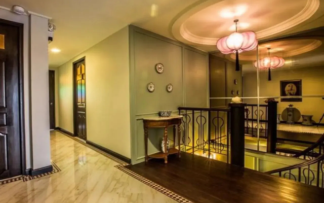 U Residence Hotel