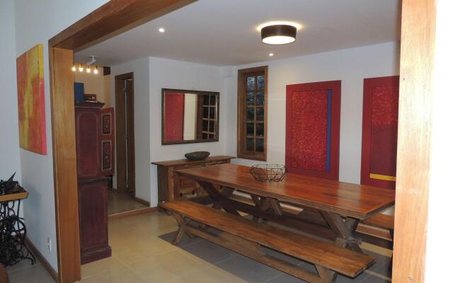 Casa com 7 suites em Correas - Petropolis